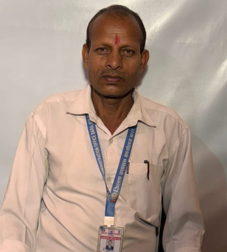 श्रीा अमेरिका प्रसाद पंडित